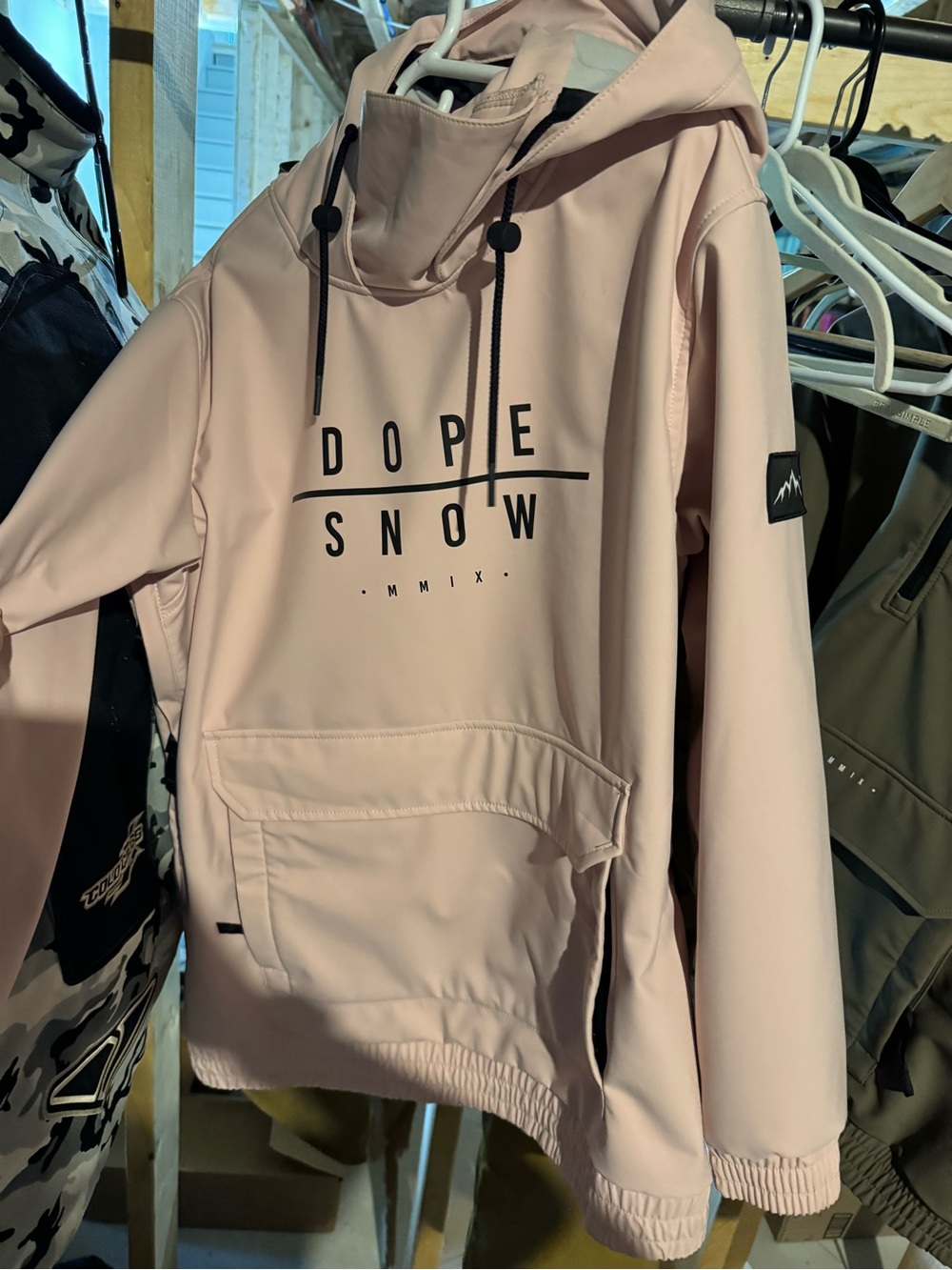 DOPE Snow Women's Pale Pink Ski Jacket Pullover